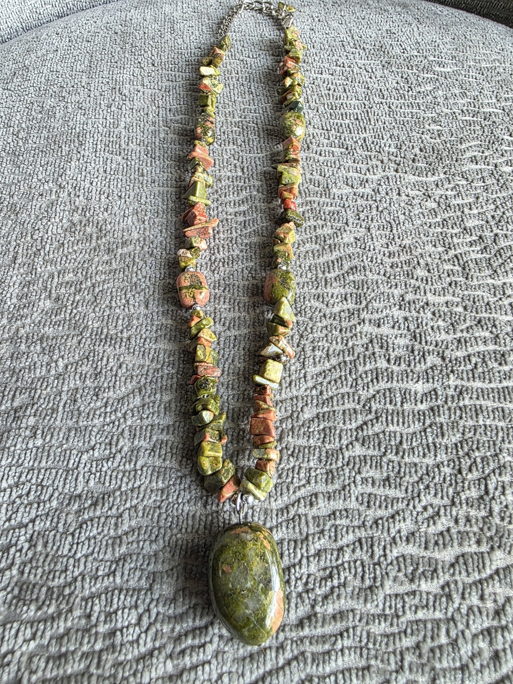Source Unknown Unakite Chip Necklace with Green & Pink Stones